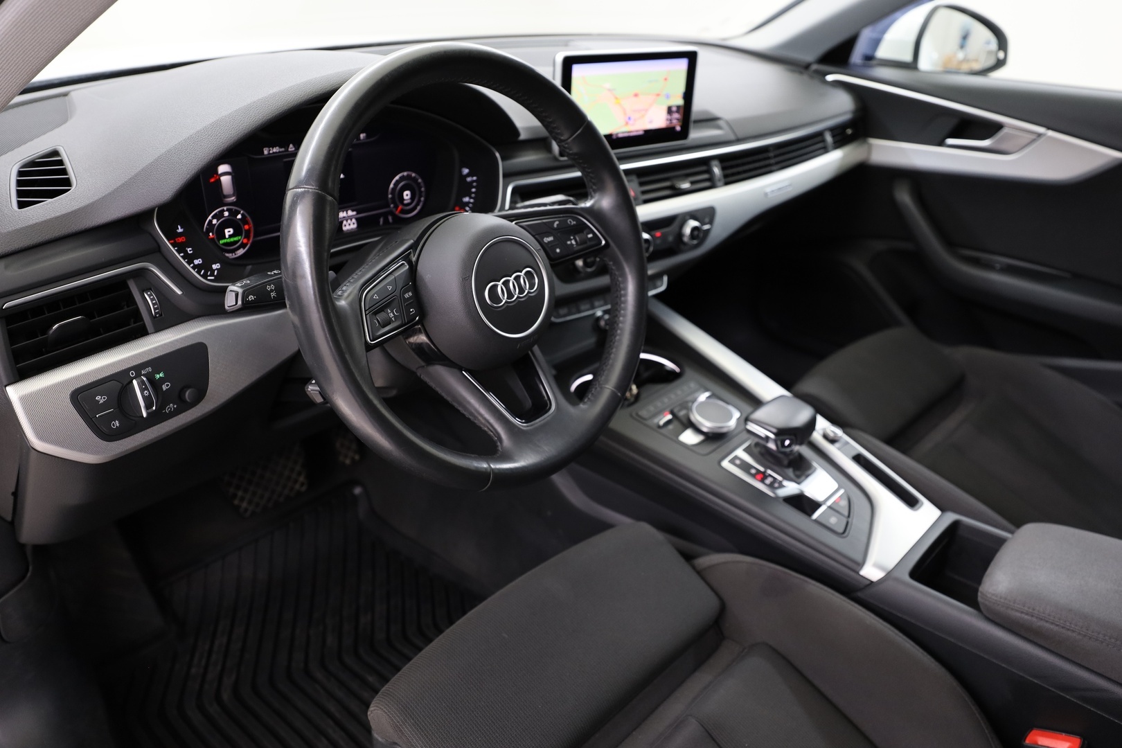 AUDI A4 15