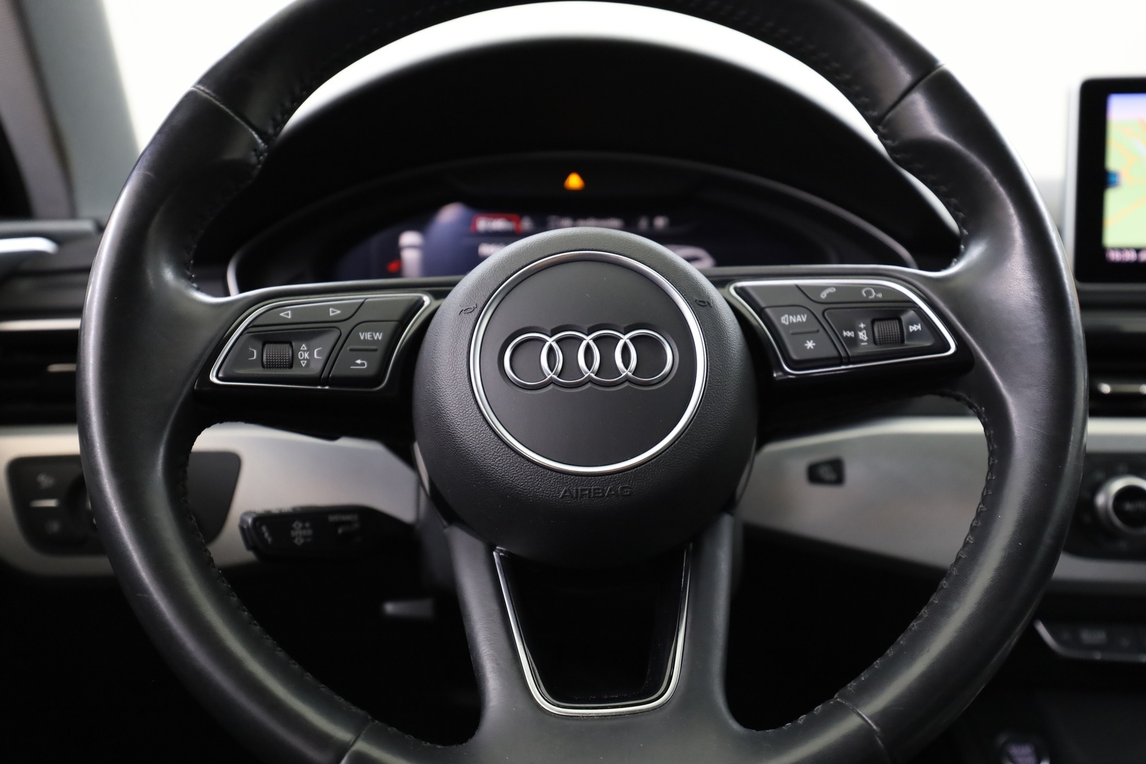 AUDI A4 22