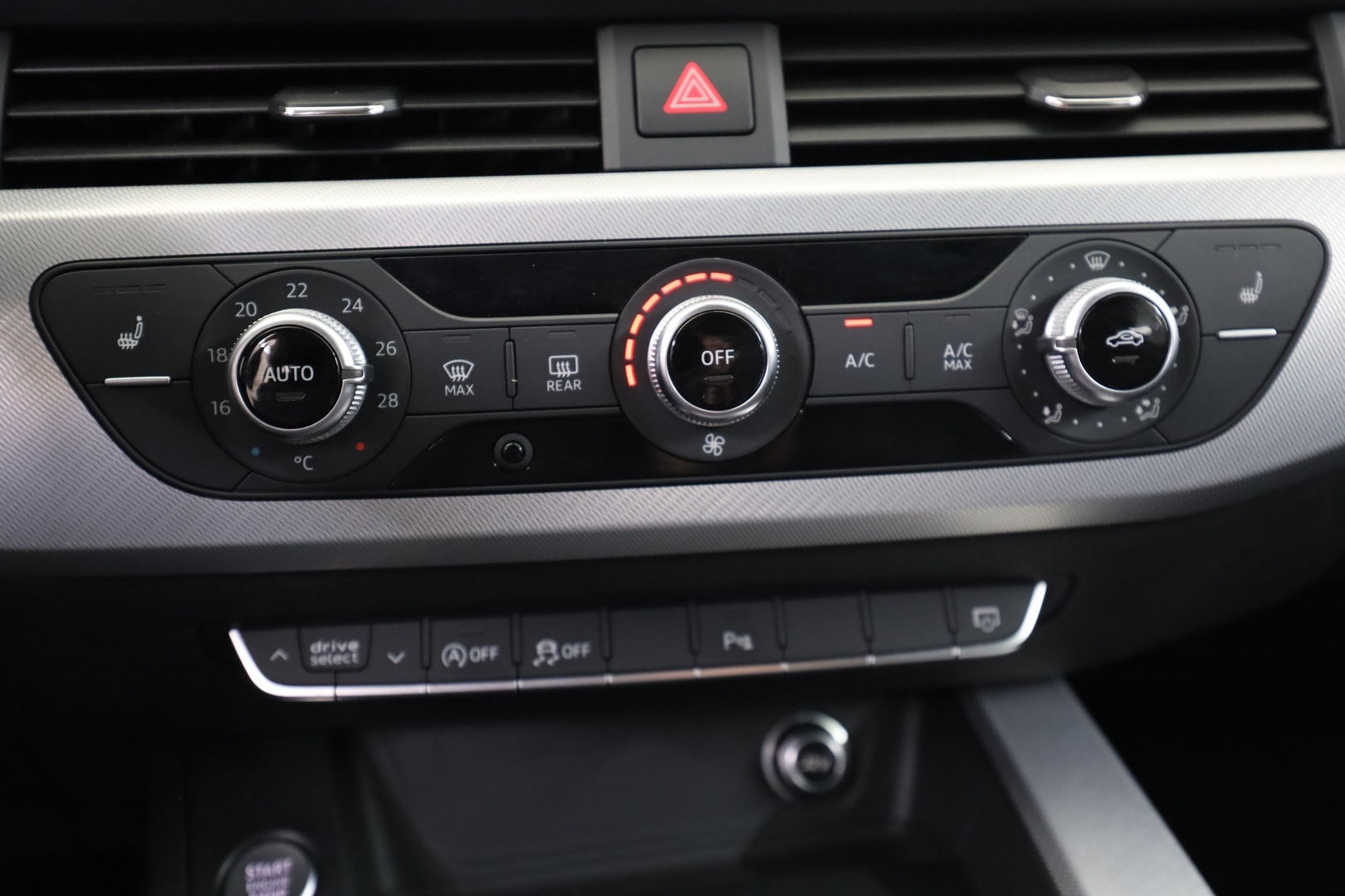 AUDI A4 24