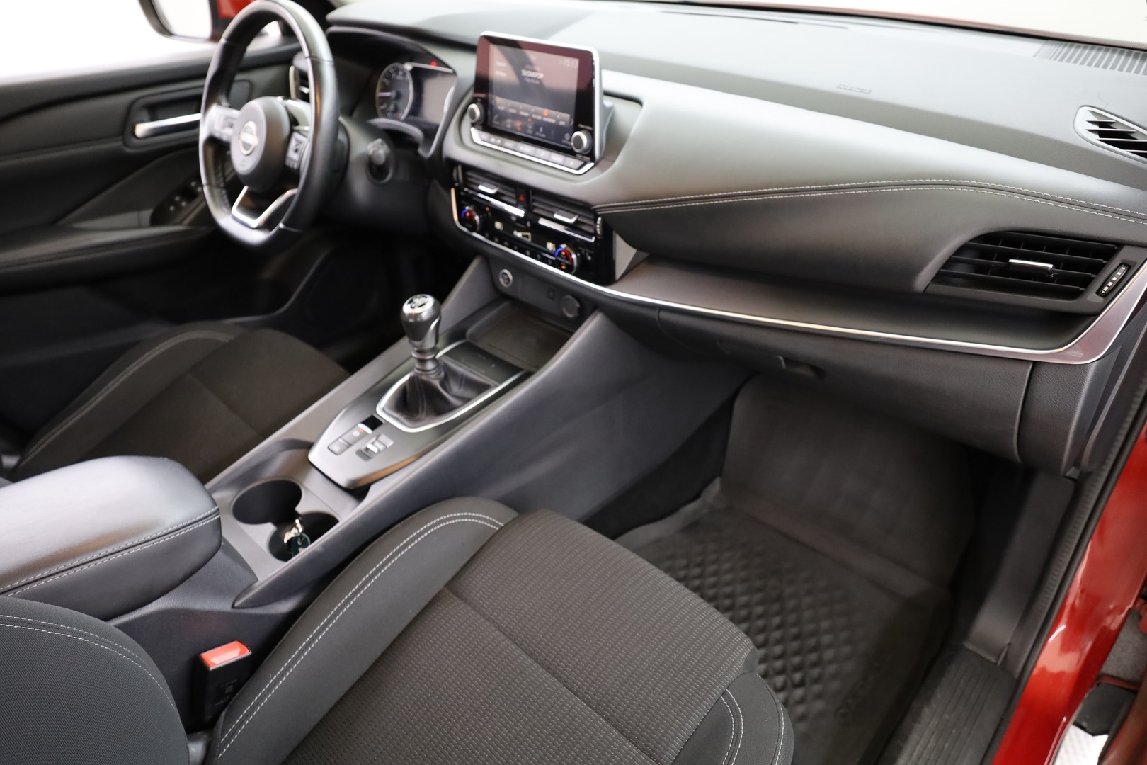 NISSAN Qashqai 17