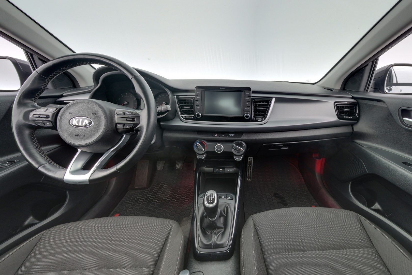 KIA Rio 10