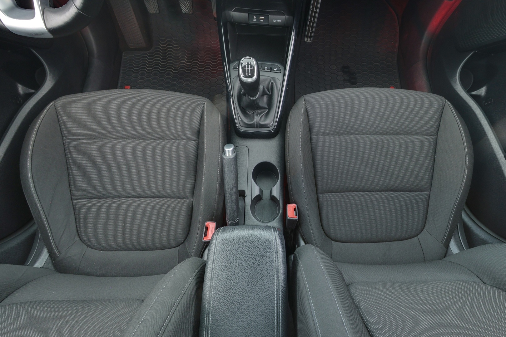 KIA Rio 12