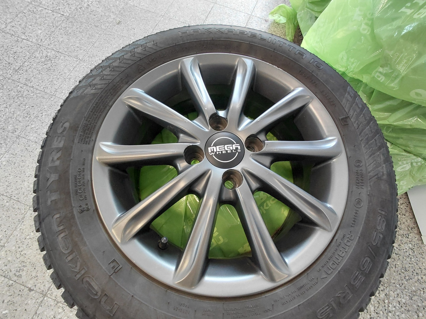 KIA Rio 38