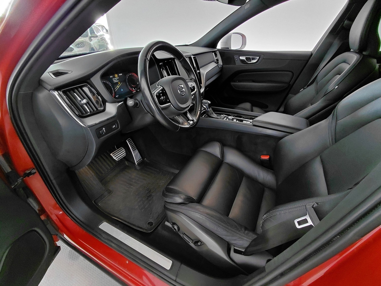 VOLVO XC60 14