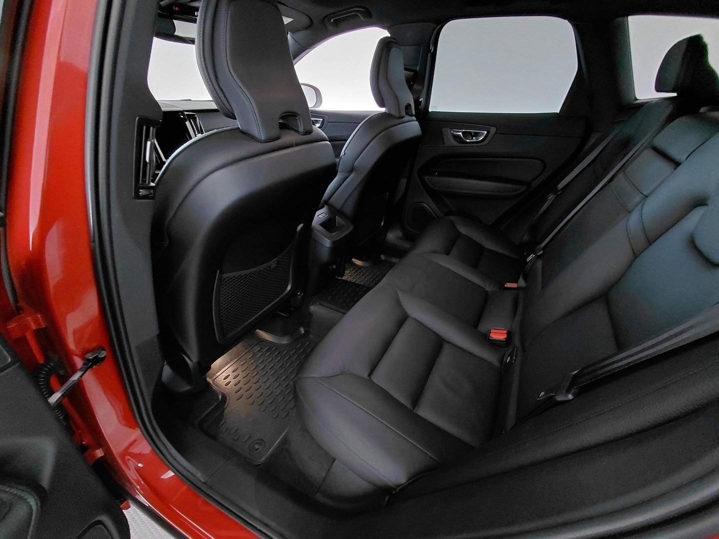VOLVO XC60 18