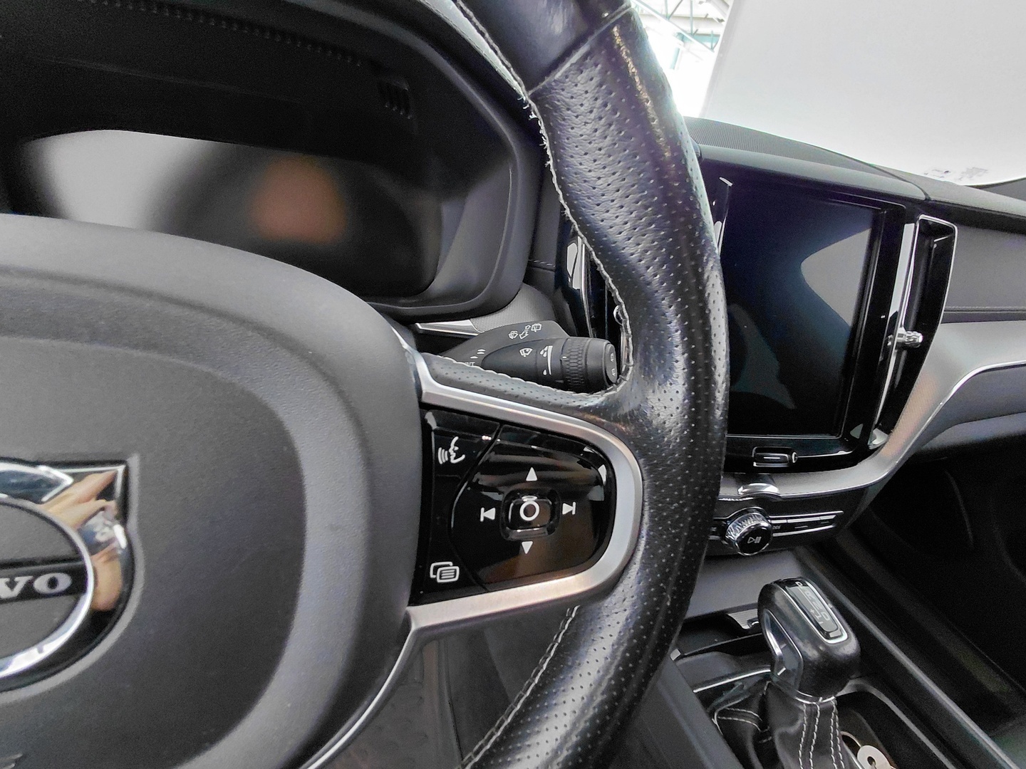 VOLVO XC60 30