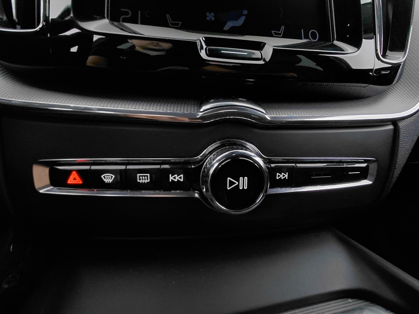 VOLVO XC60 40
