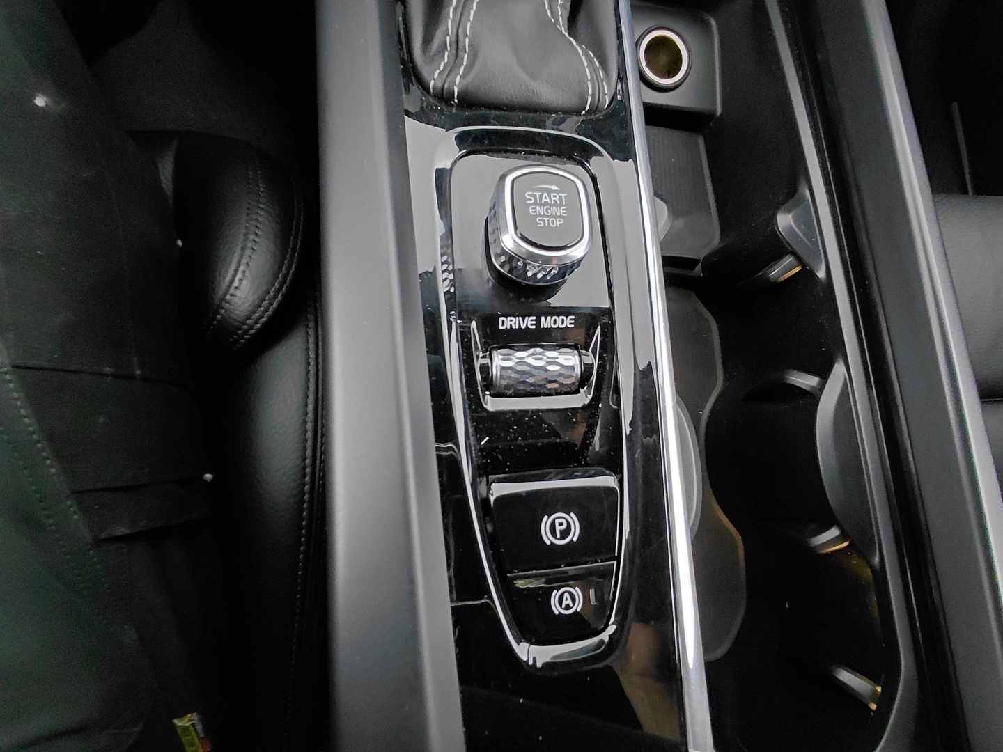 VOLVO XC60 42