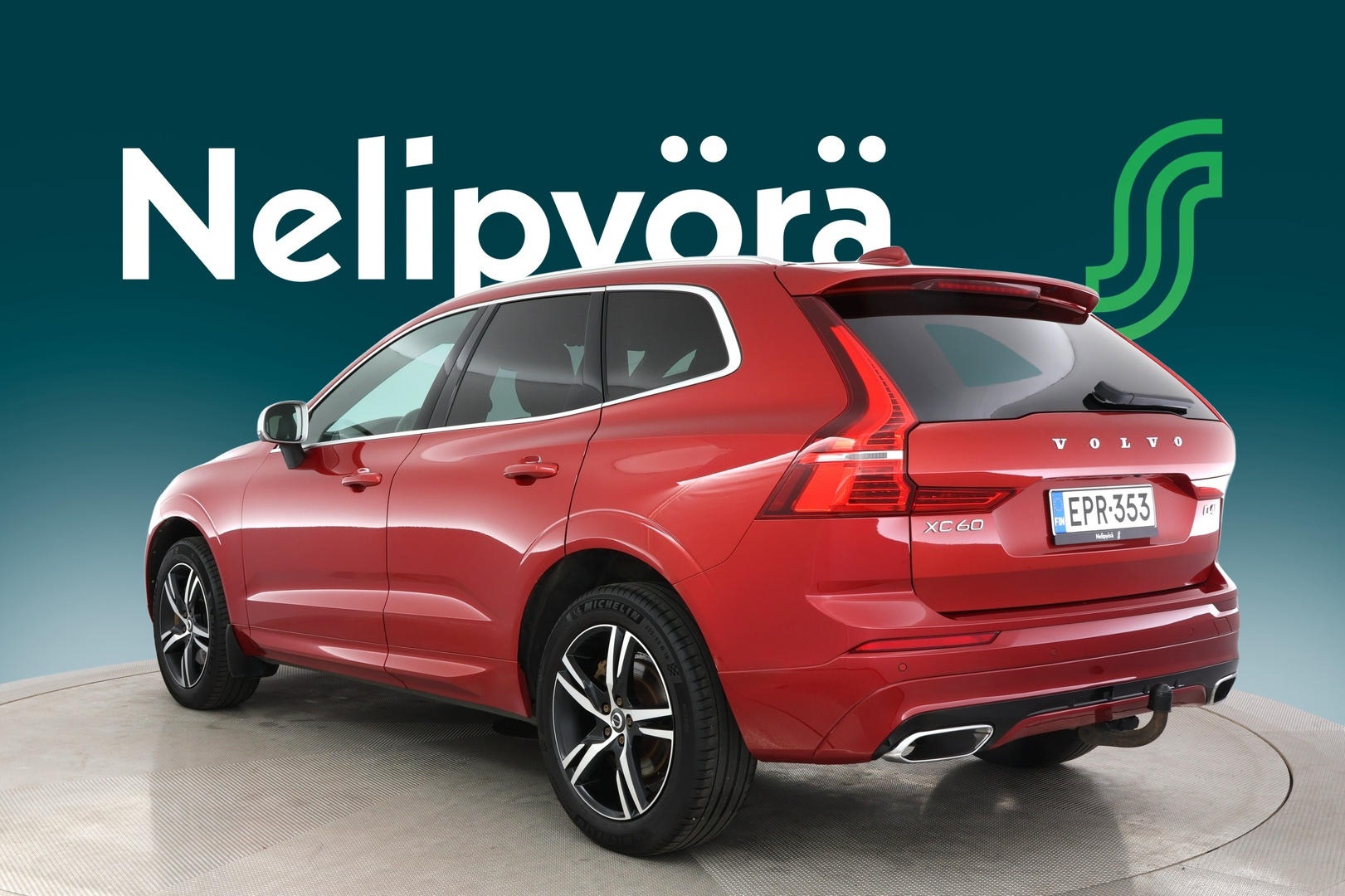 VOLVO XC60 8