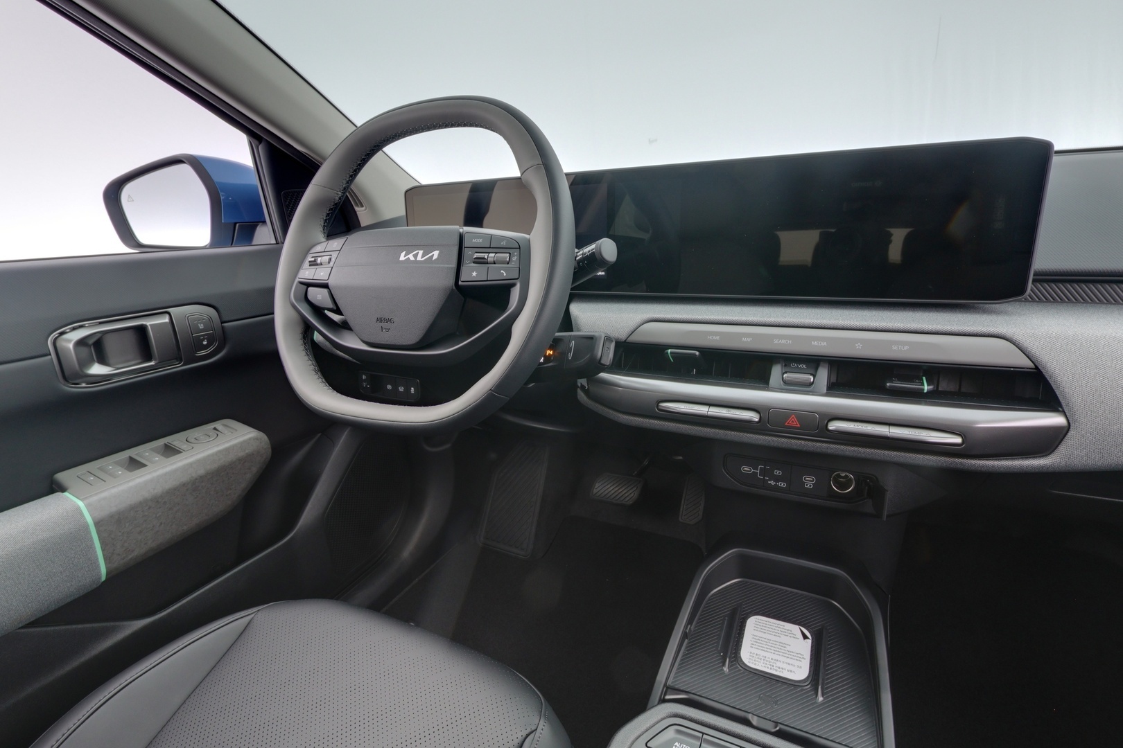 KIA EV4 8