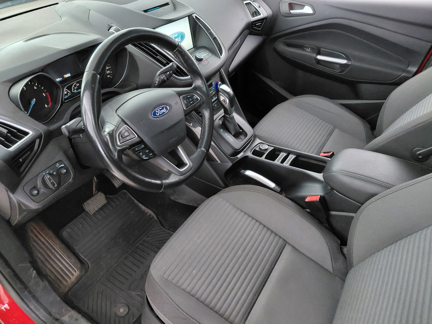 FORD C-Max 14