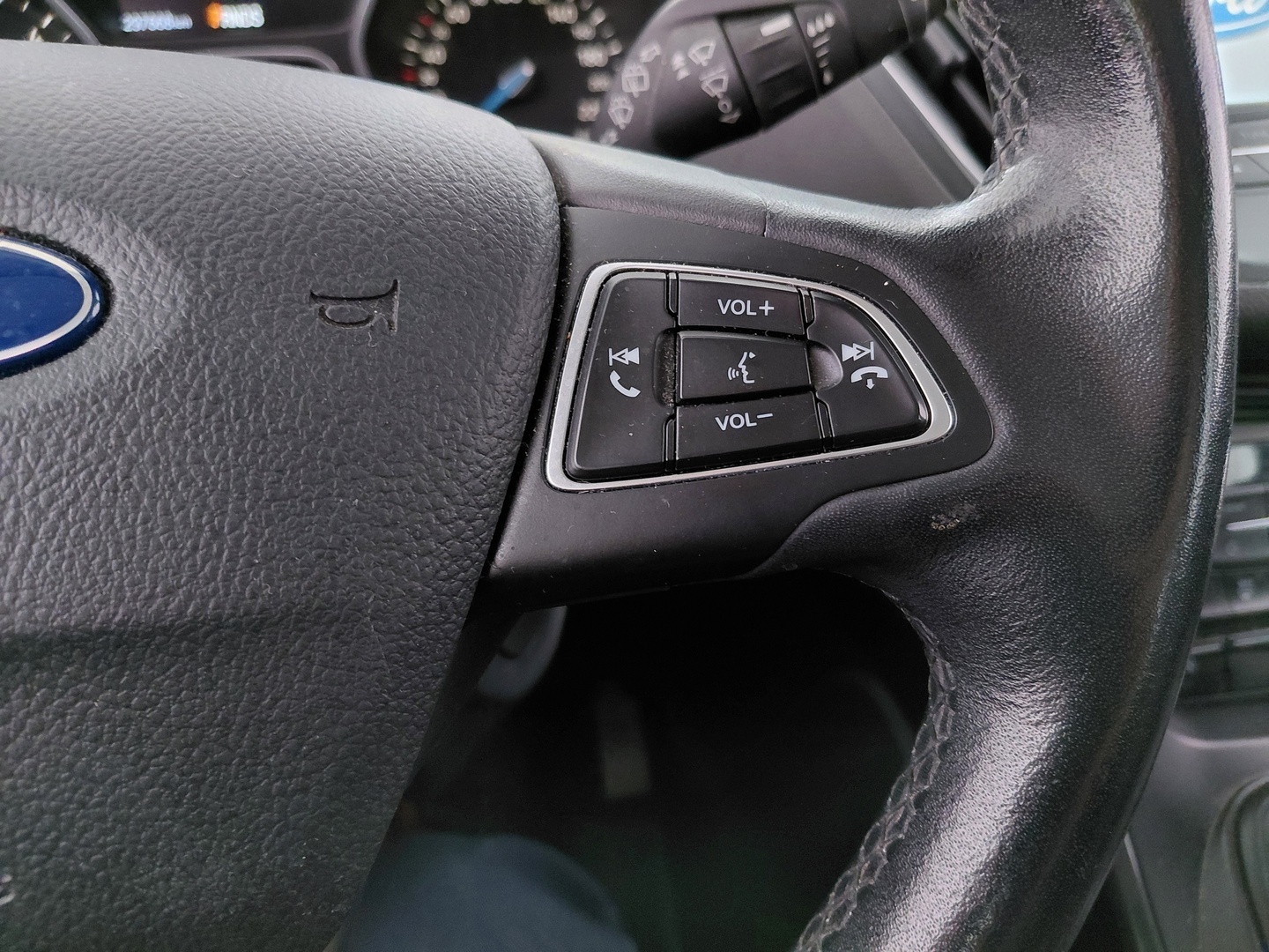 FORD C-Max 27