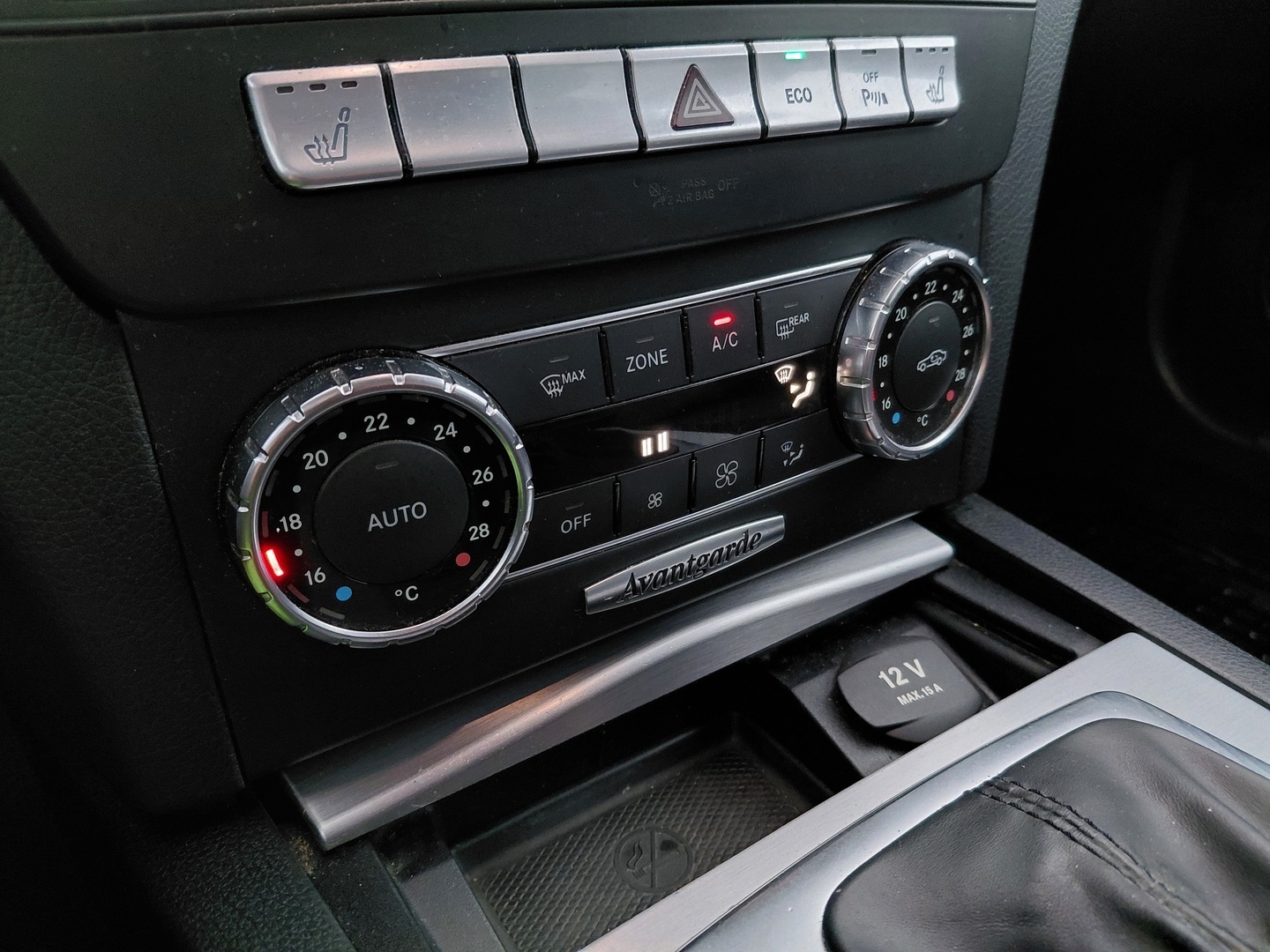 MERCEDES-BENZ C 27