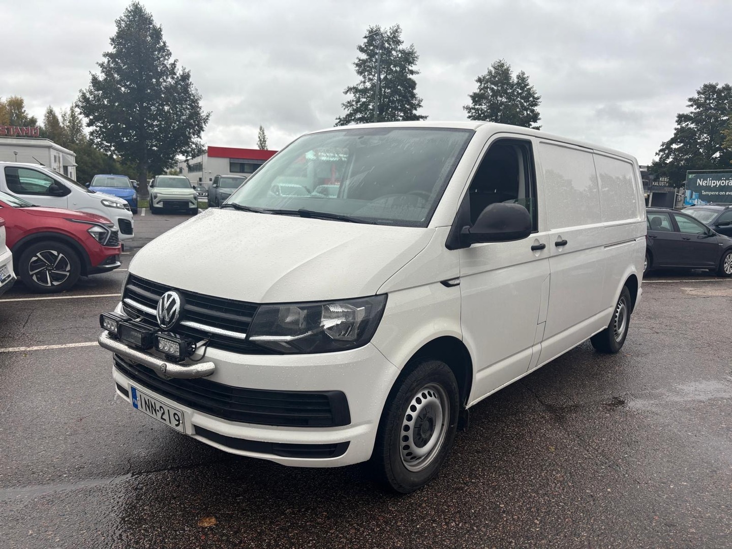 VOLKSWAGEN Transporter 1