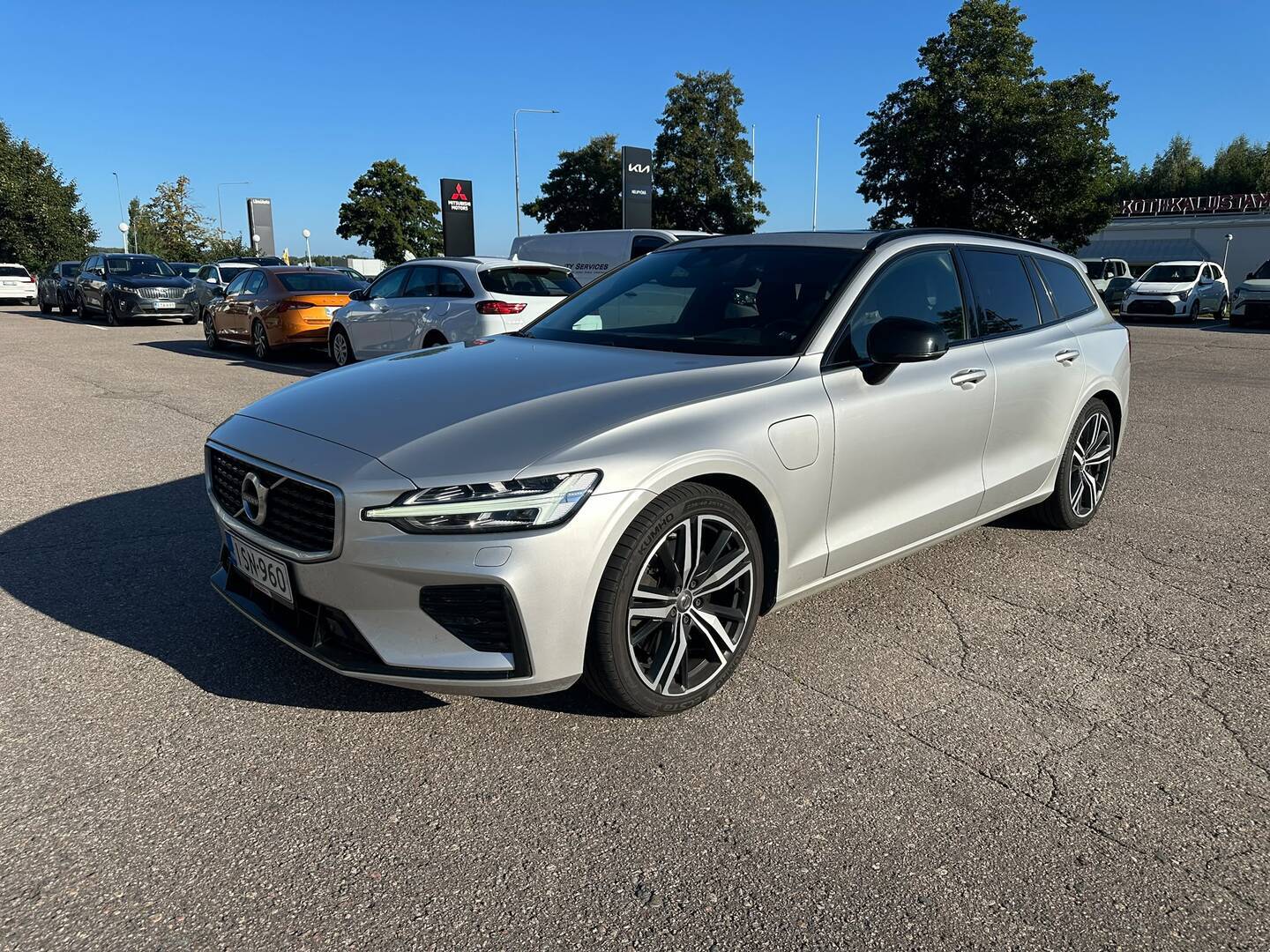 VOLVO V60 1