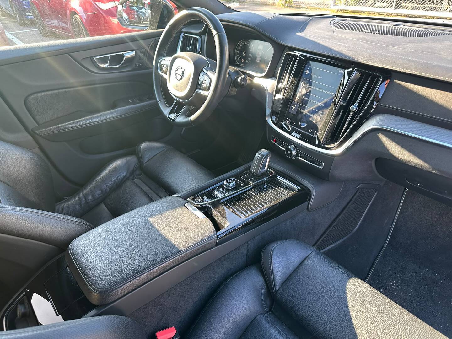 VOLVO V60 3