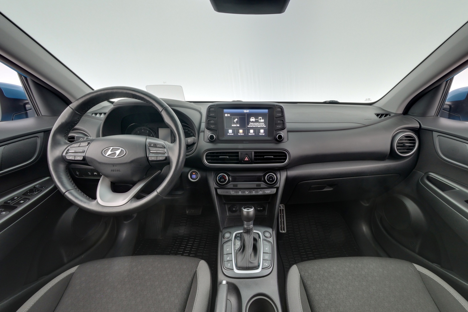 HYUNDAI KONA 10