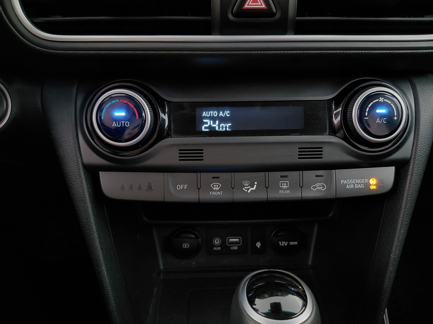 HYUNDAI KONA 31