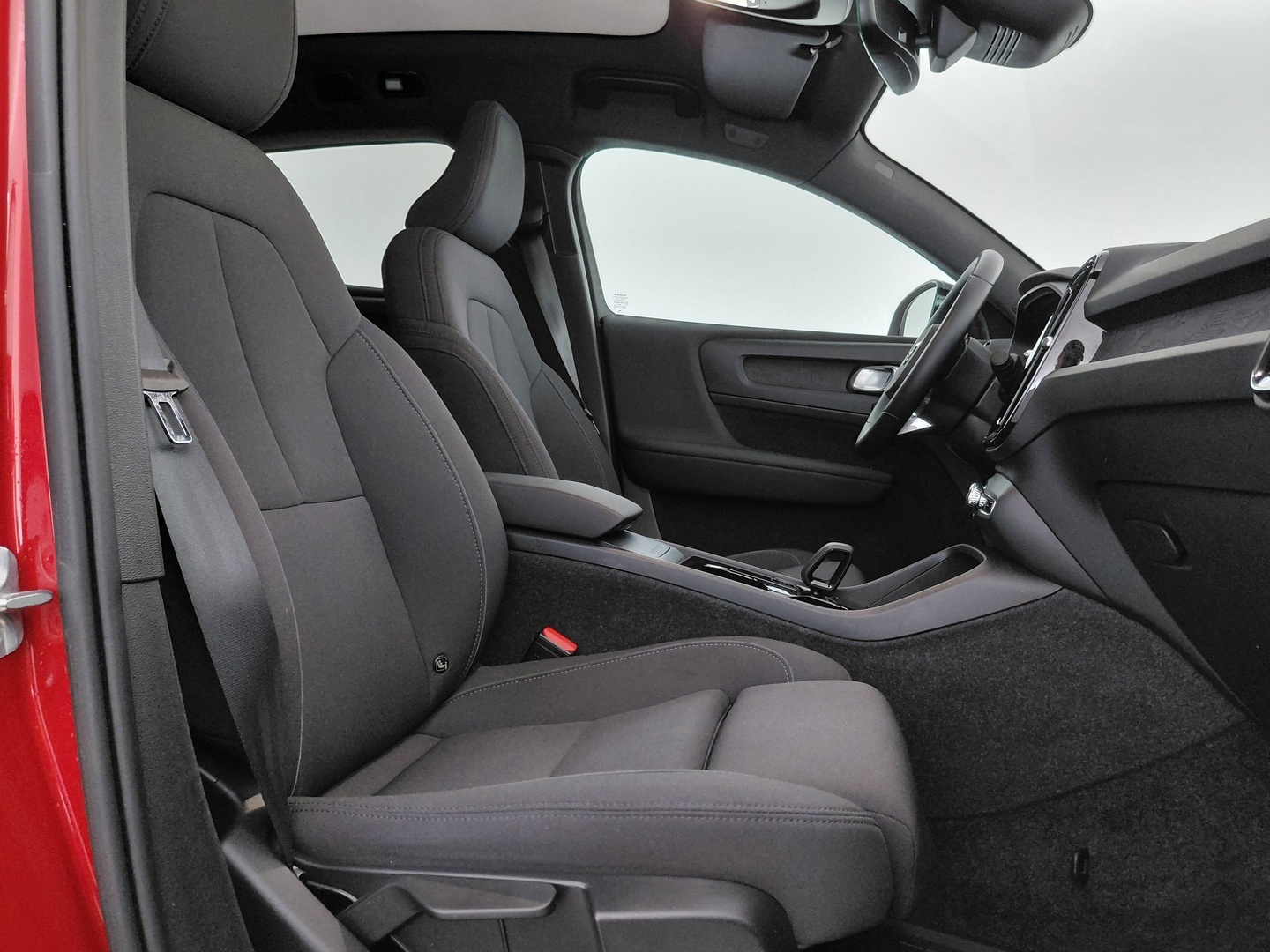 VOLVO C40 22