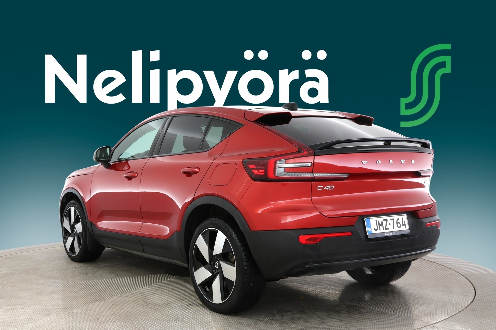 VOLVO C40 8