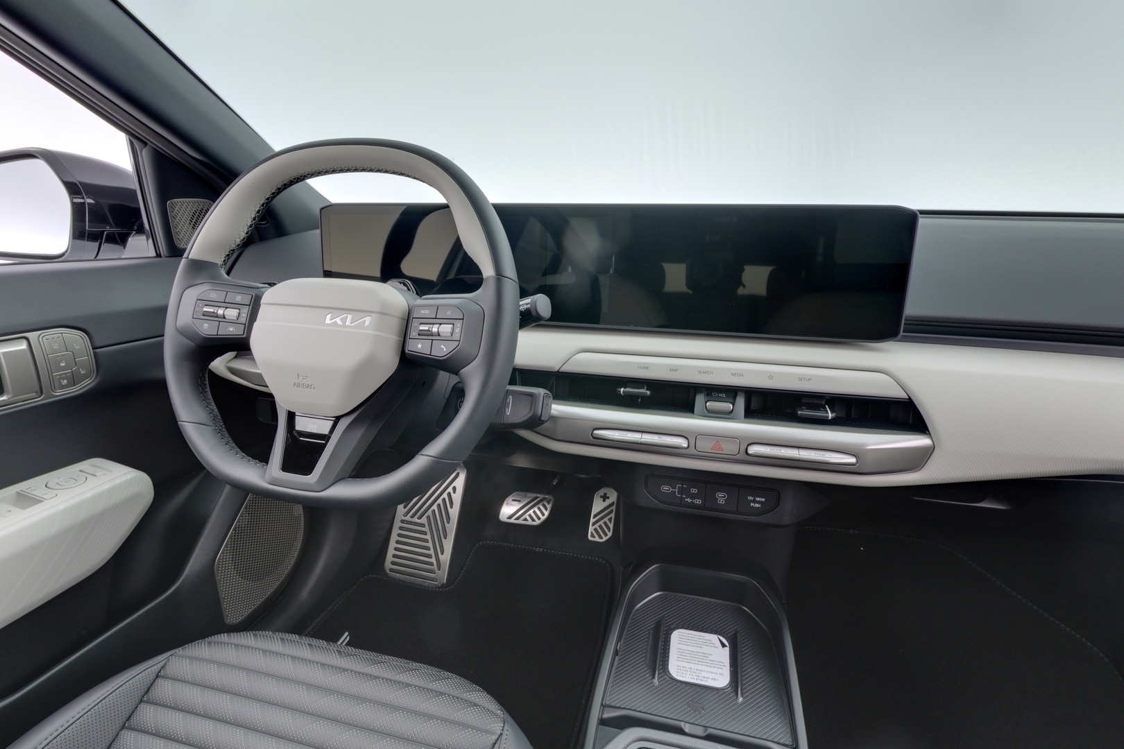 KIA EV4 11