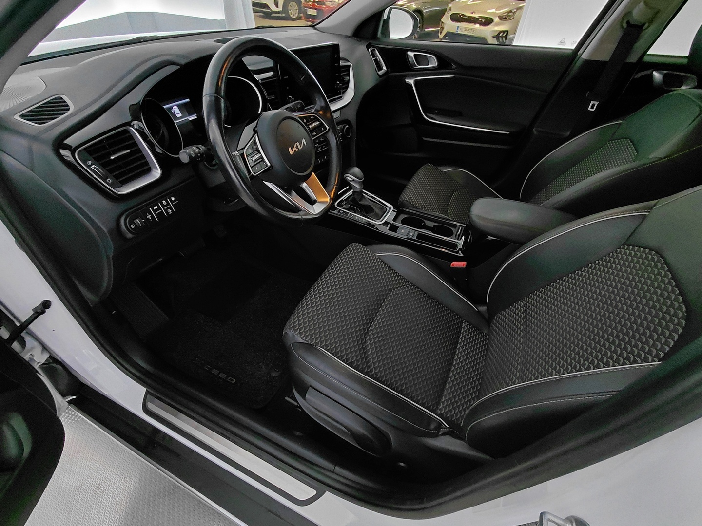 KIA XCeed 14