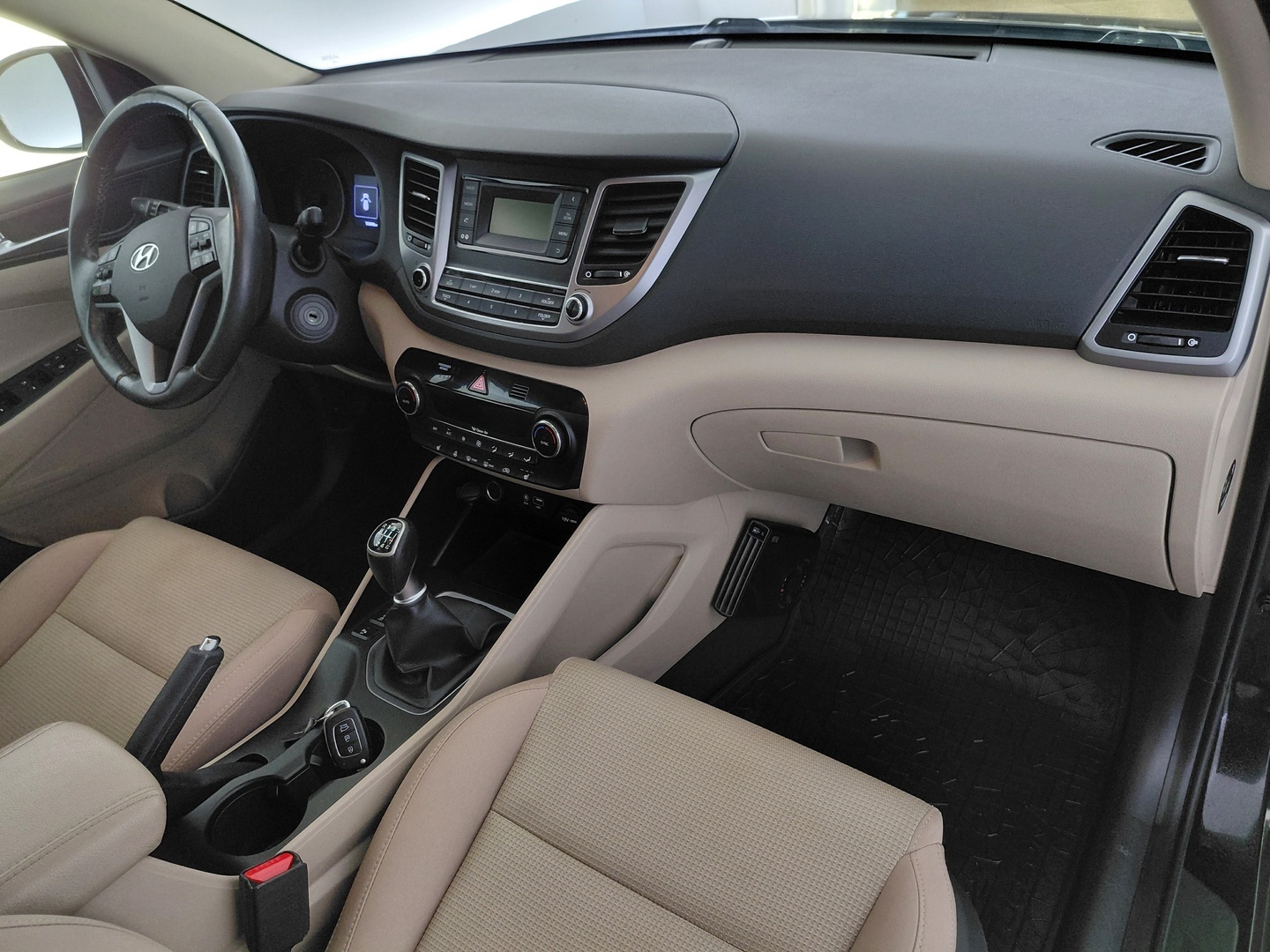 HYUNDAI Tucson 22