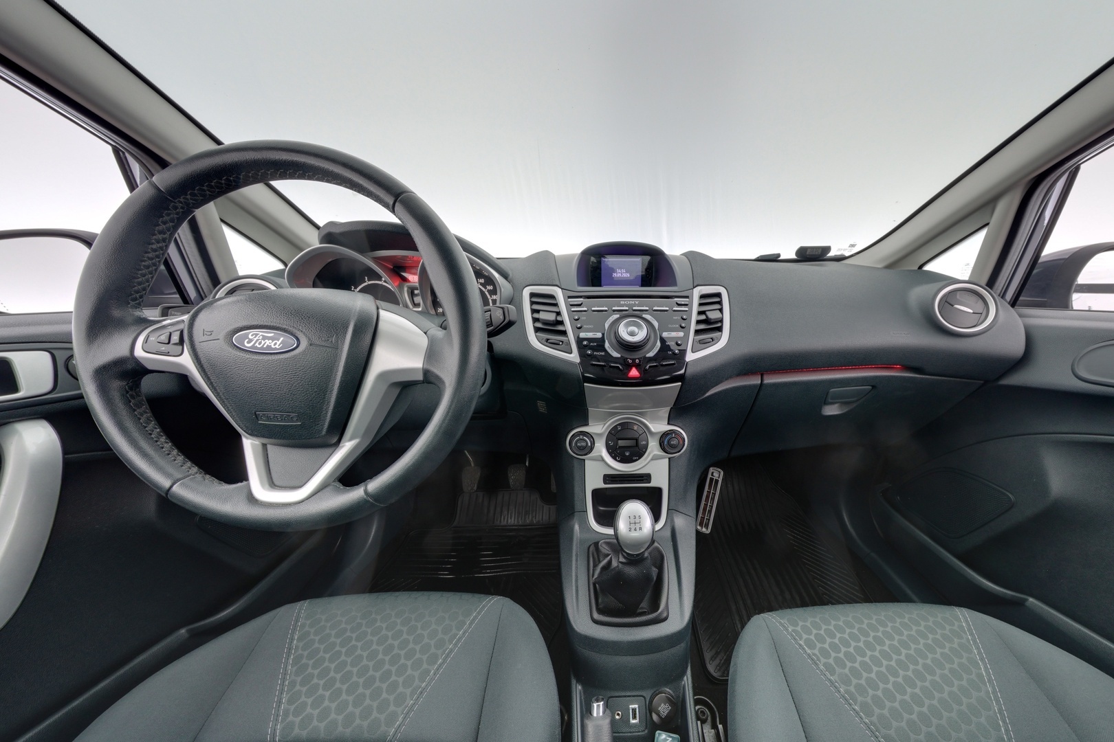 FORD Fiesta 10
