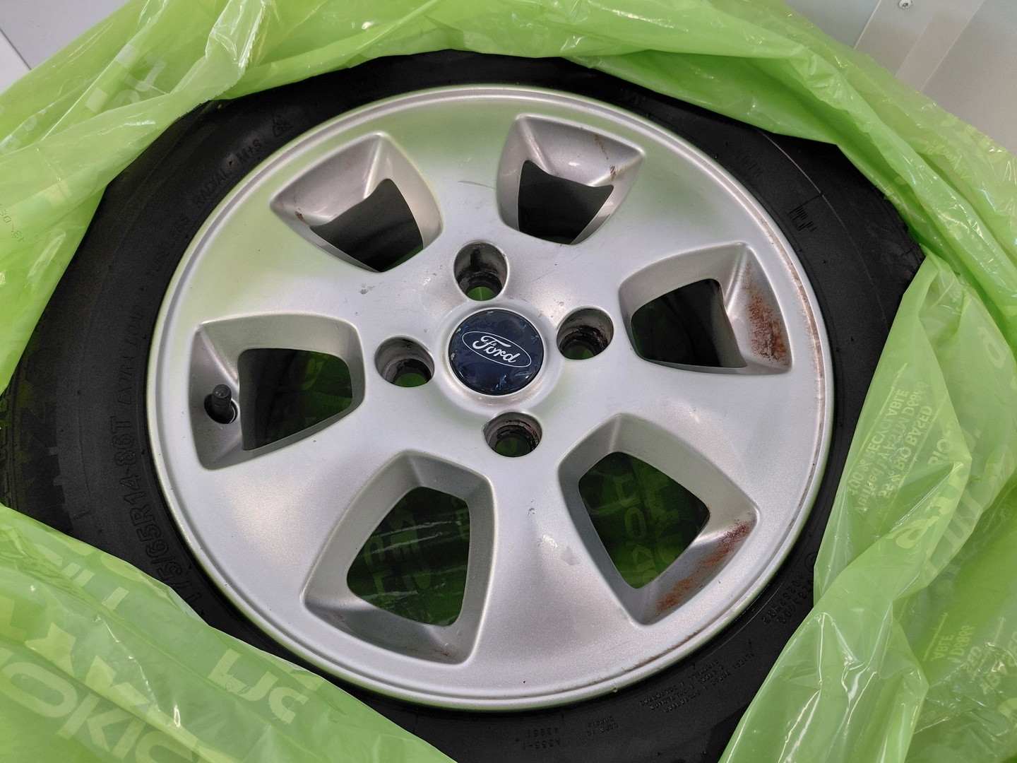 FORD Fiesta 14