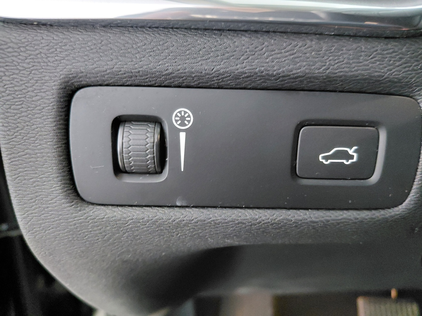 VOLVO XC60 25