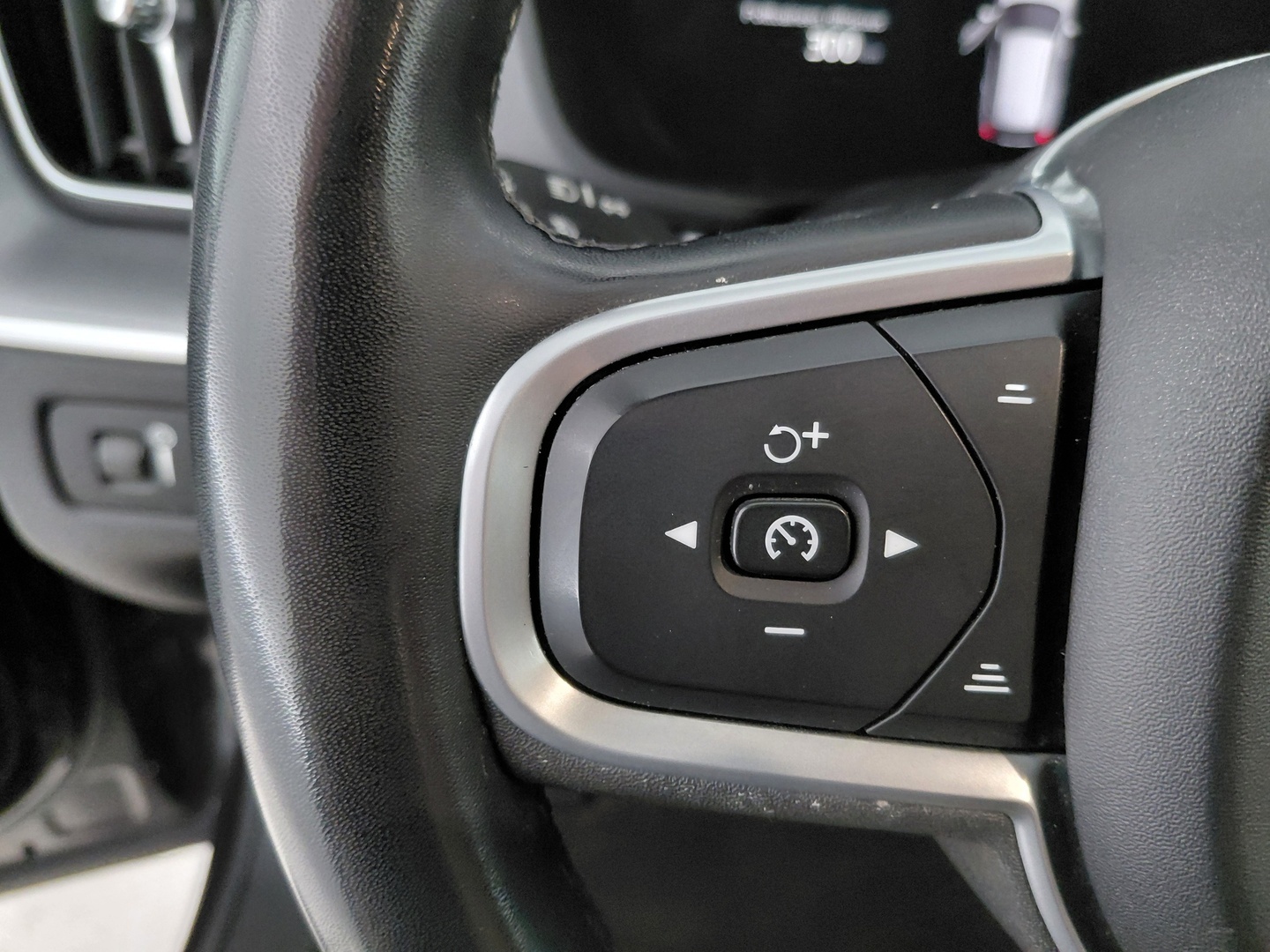 VOLVO XC60 26