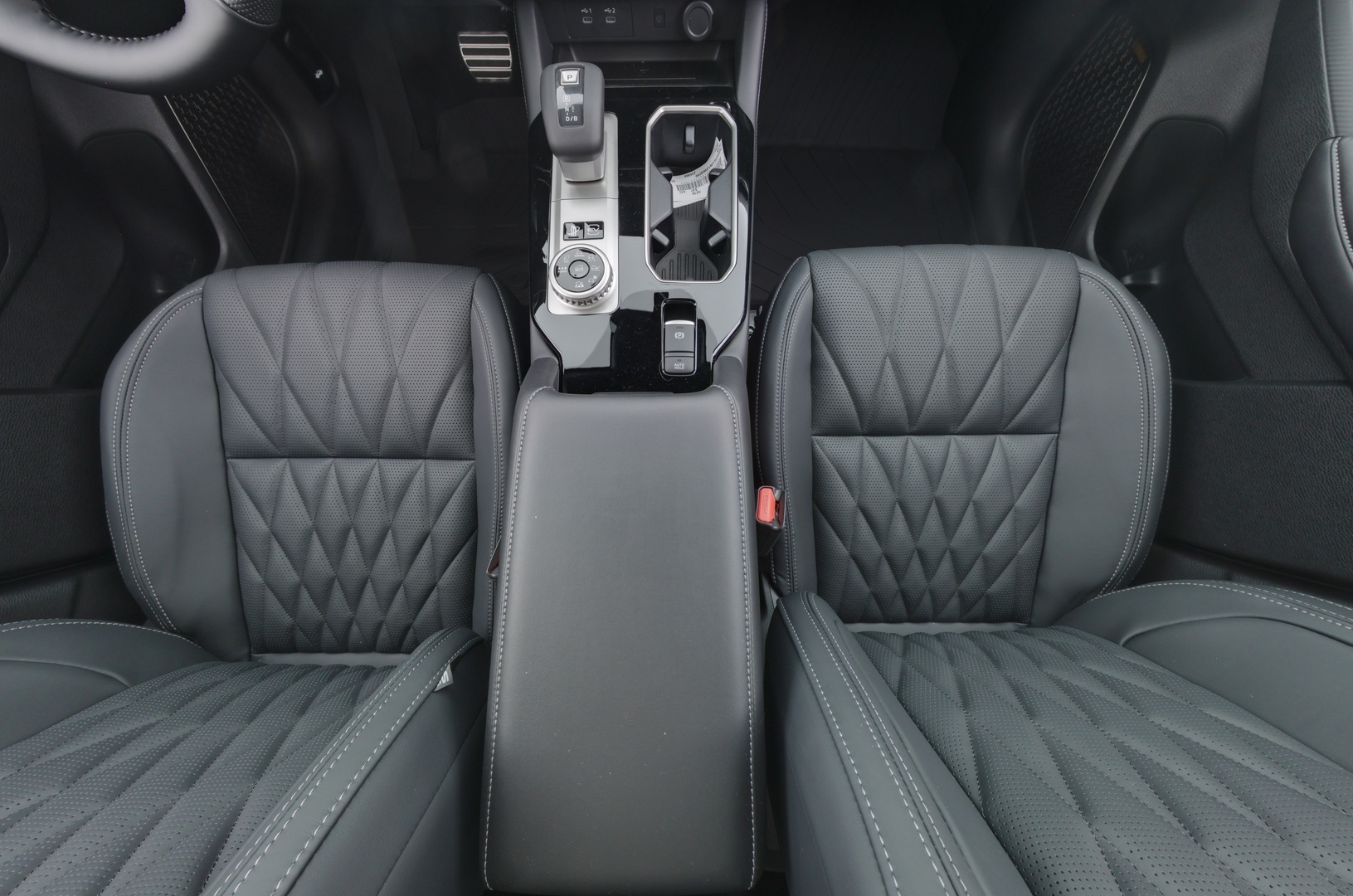 MITSUBISHI Outlander 12