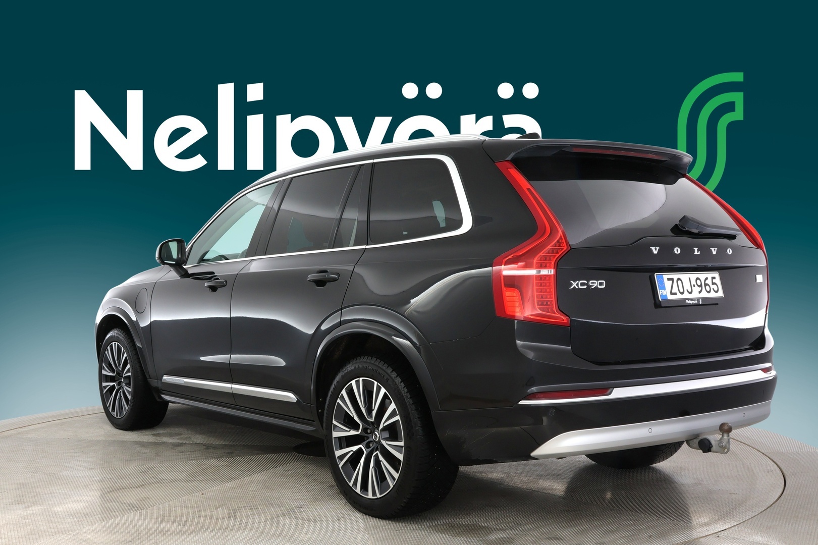 VOLVO XC90 8