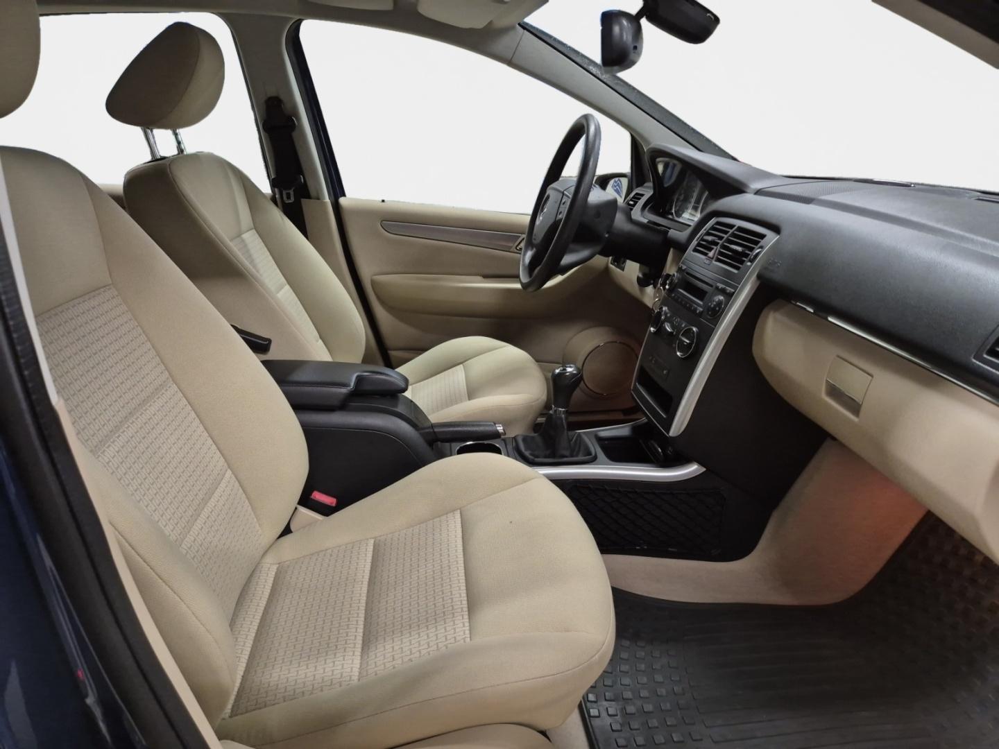 MERCEDES-BENZ B 2008