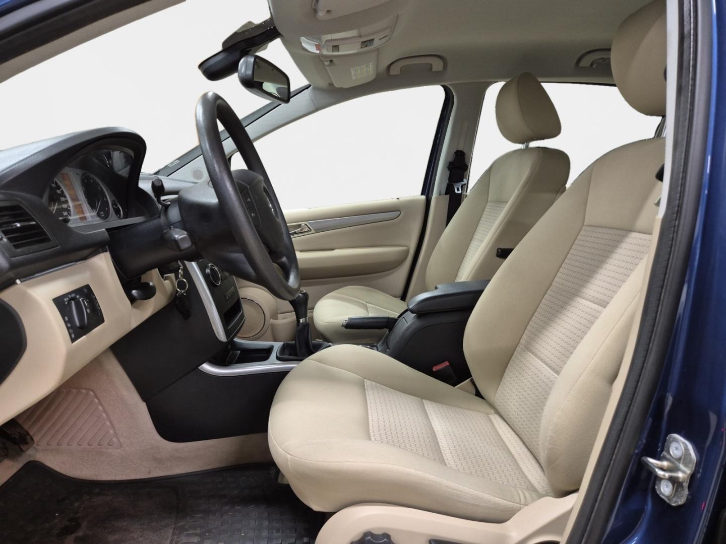 MERCEDES-BENZ B 2008