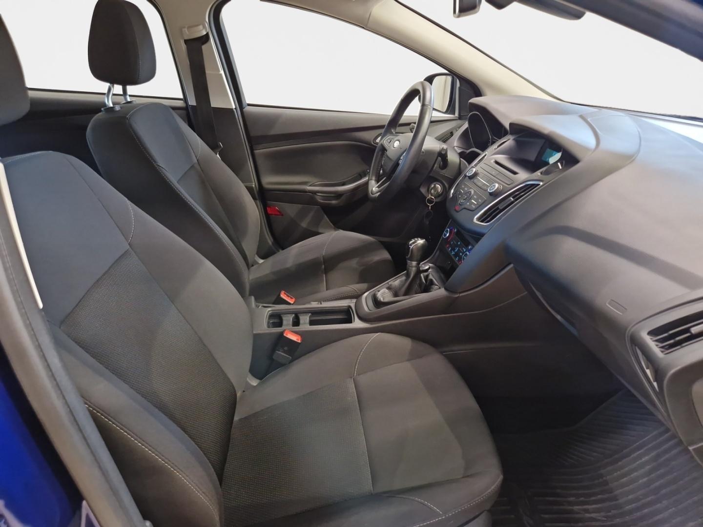 FORD Focus 13