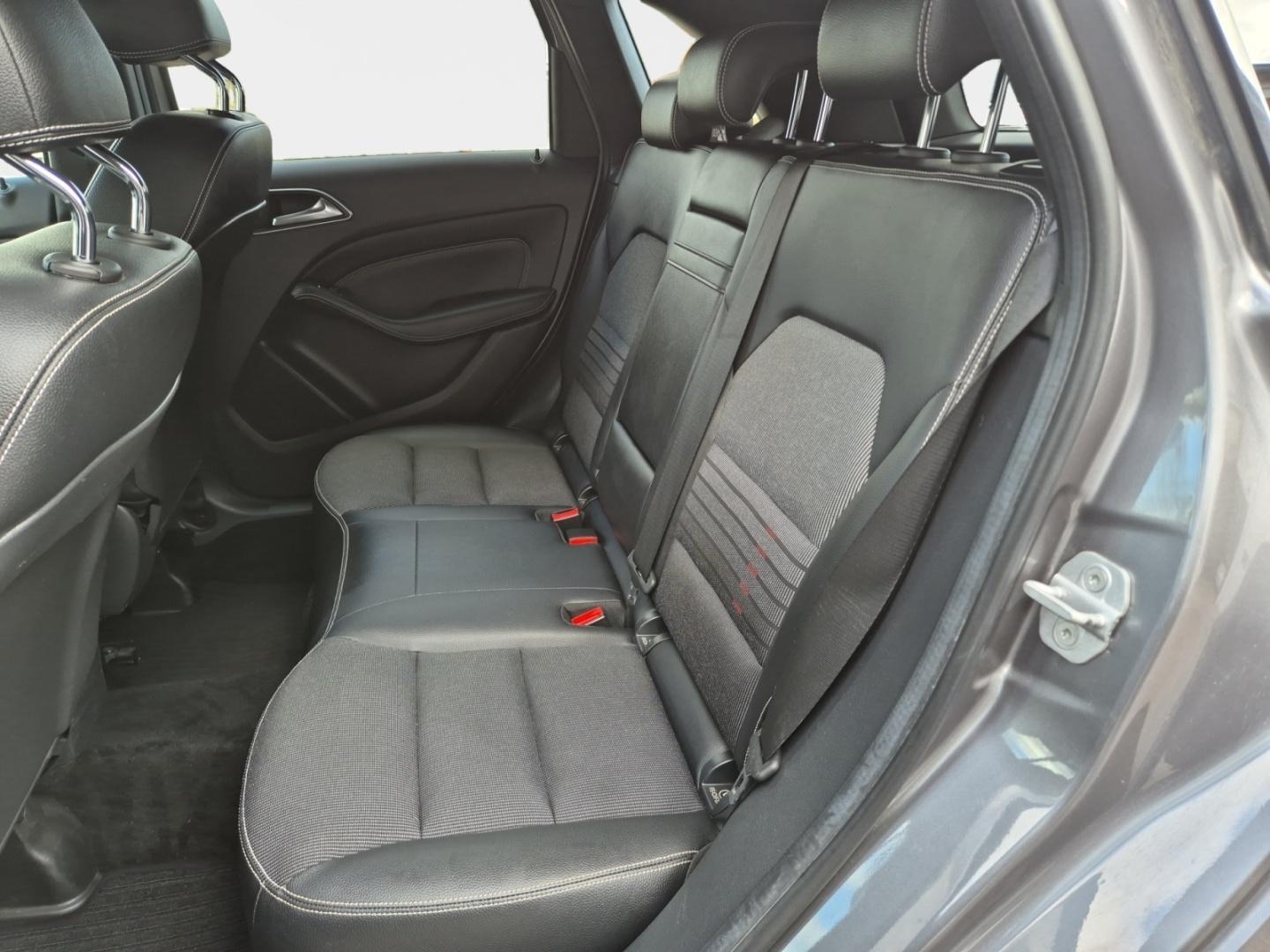 MERCEDES-BENZ B 10