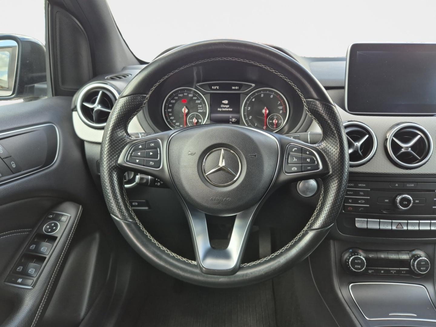 MERCEDES-BENZ B 13