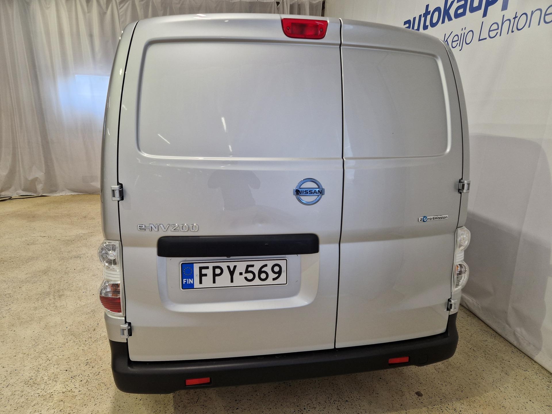 NISSAN e-NV200 2017