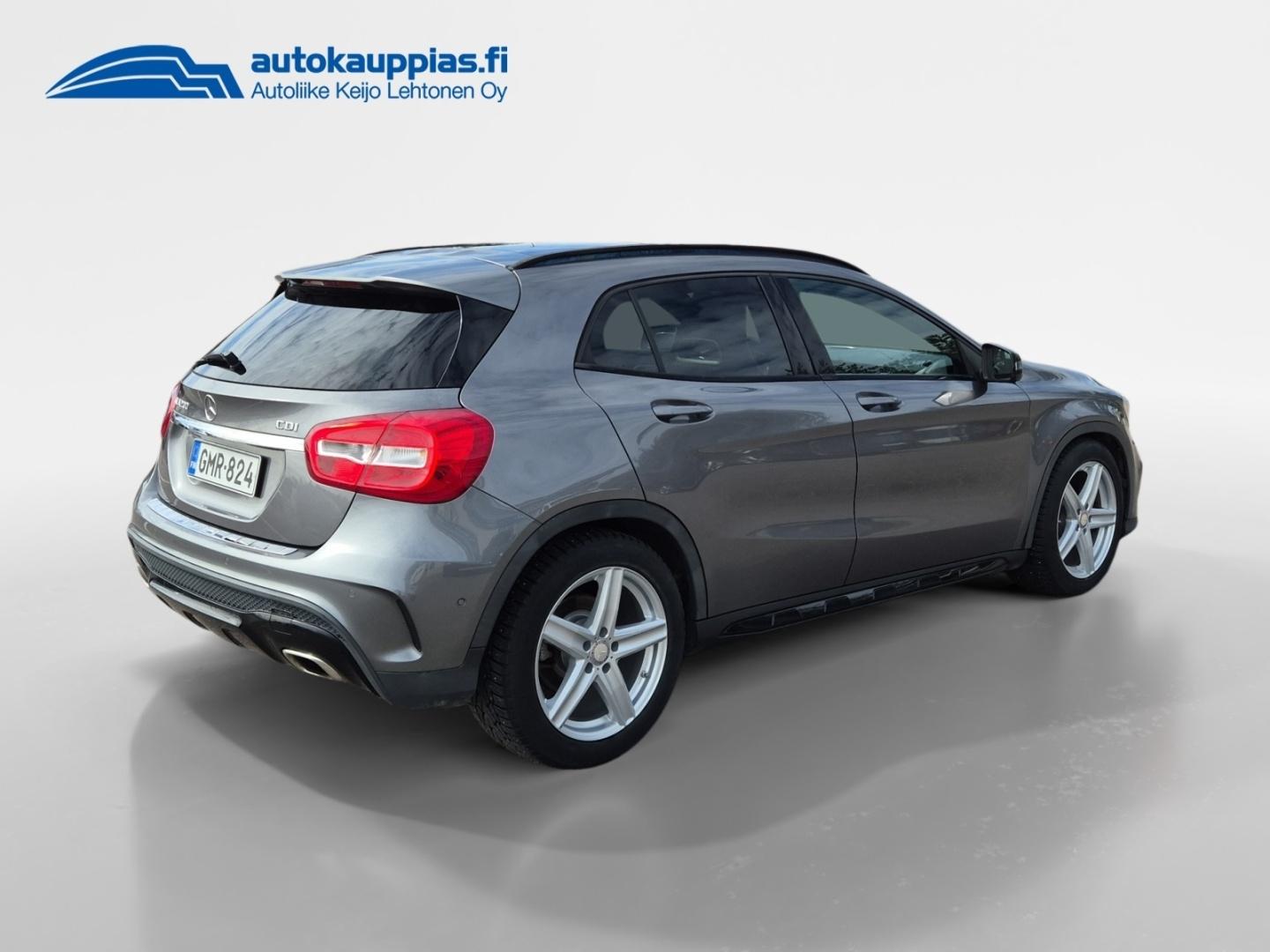MERCEDES-BENZ GLA 5