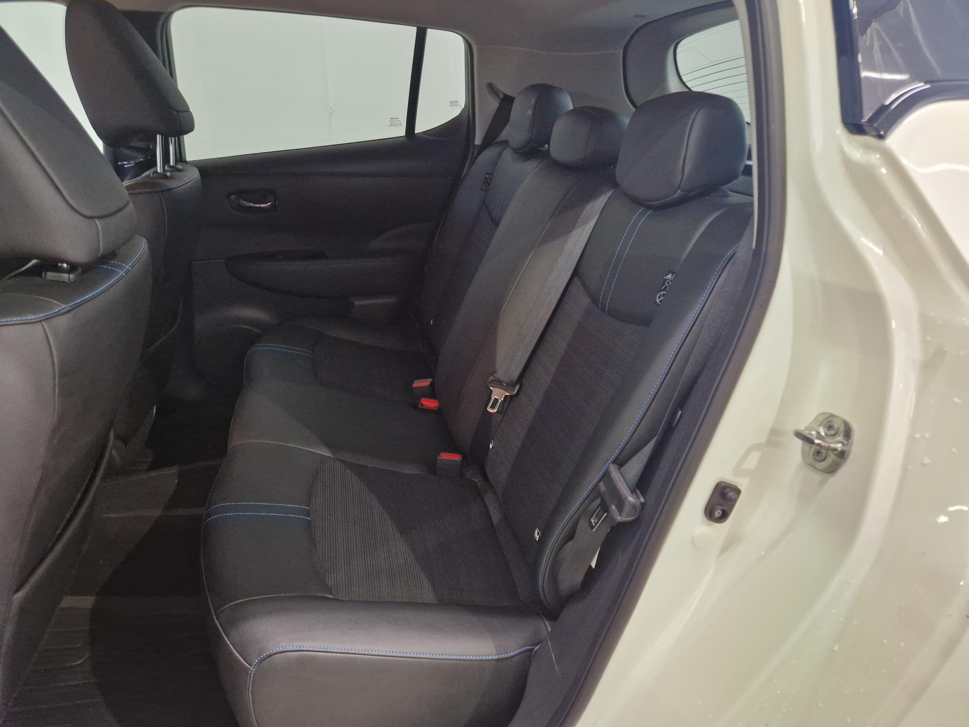 NISSAN Leaf 10