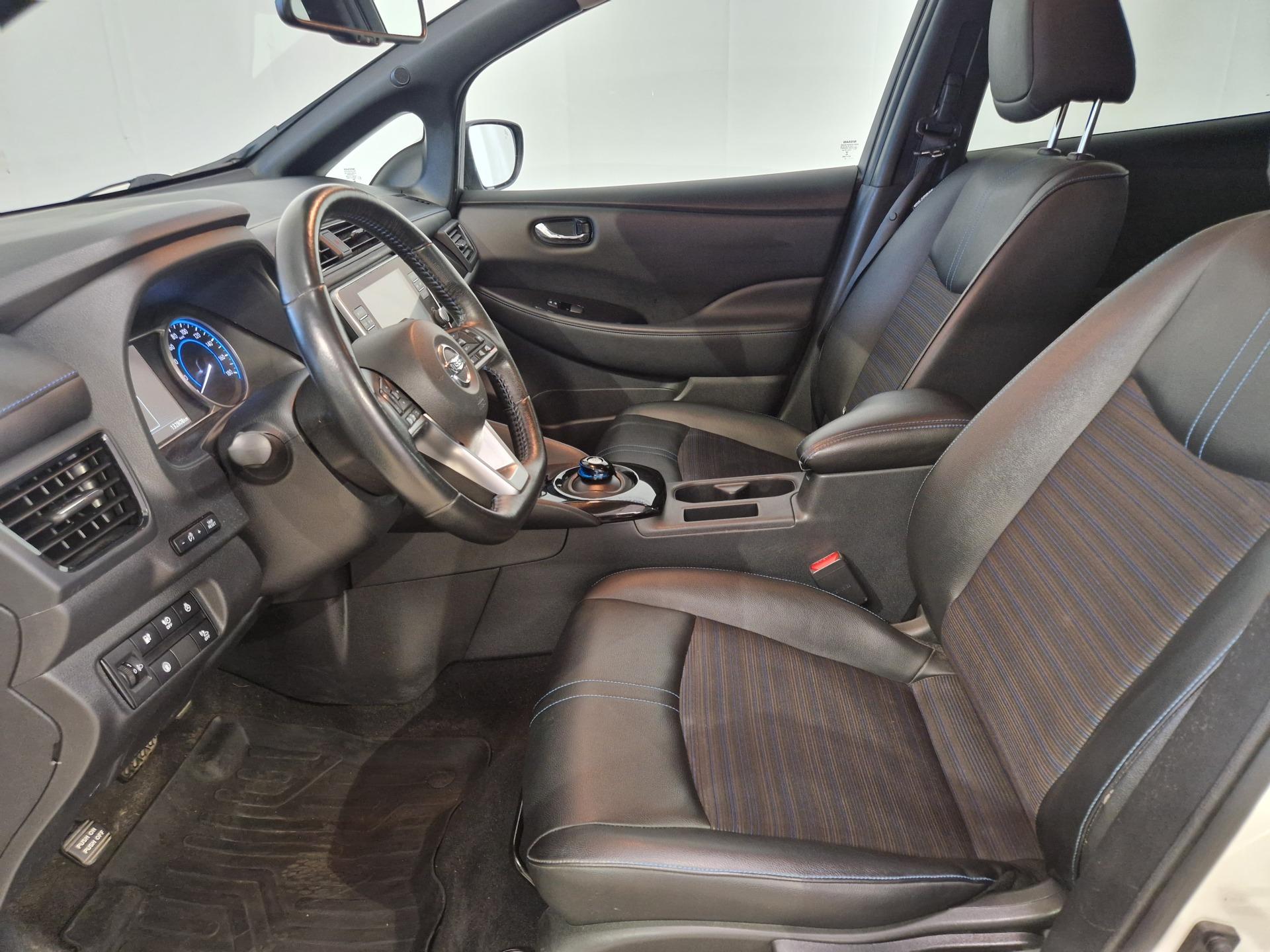 NISSAN Leaf 9