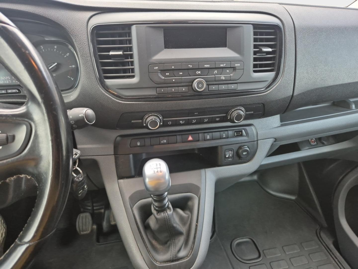 OPEL Vivaro 12