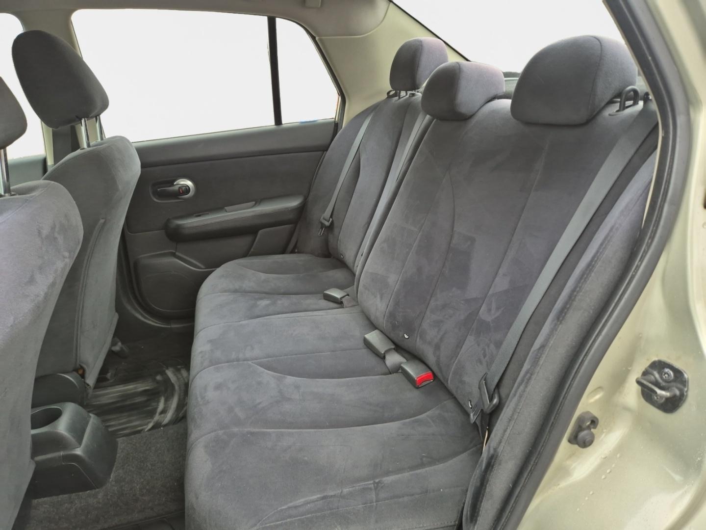 NISSAN Tiida 10