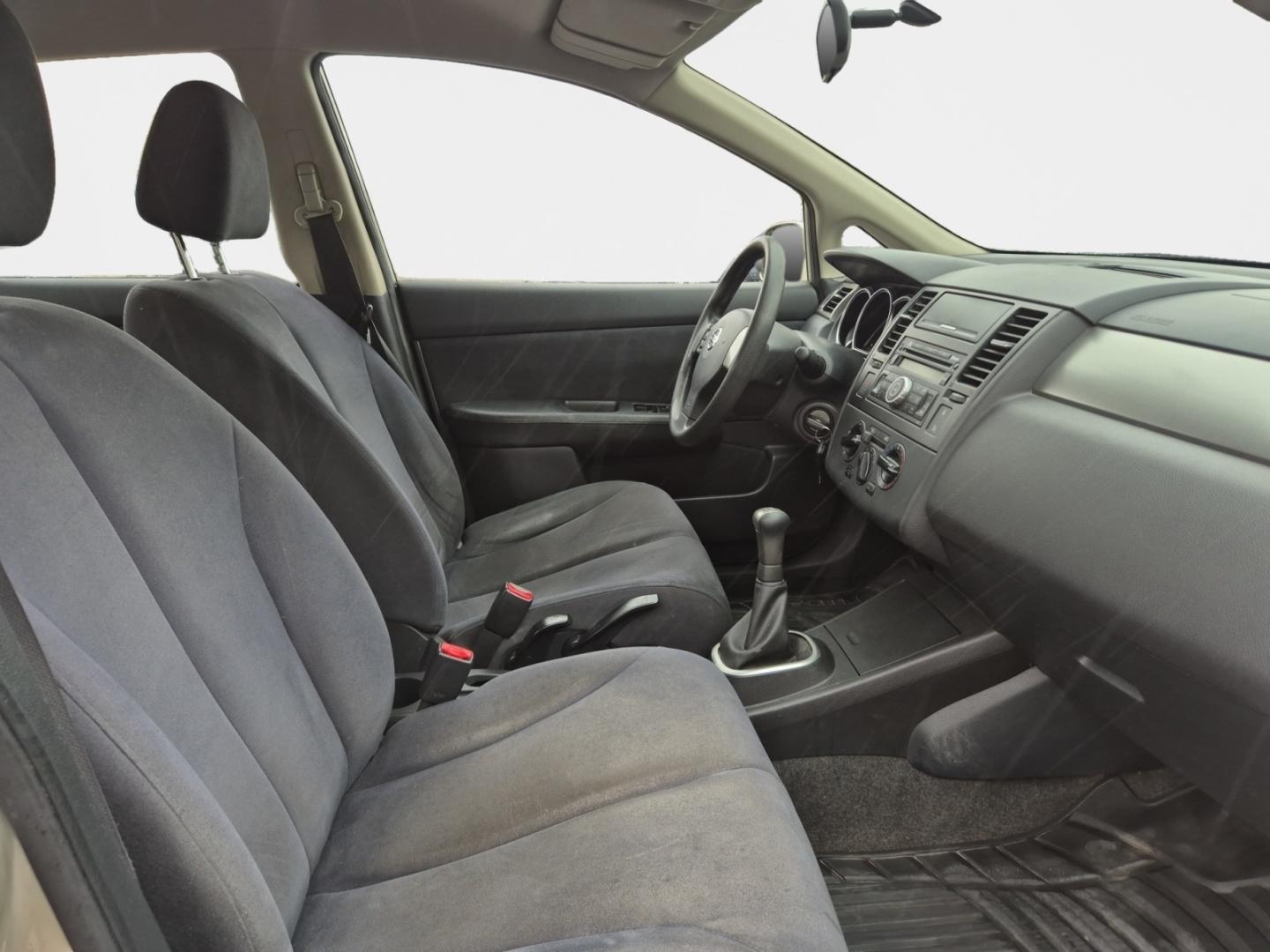 NISSAN Tiida 14