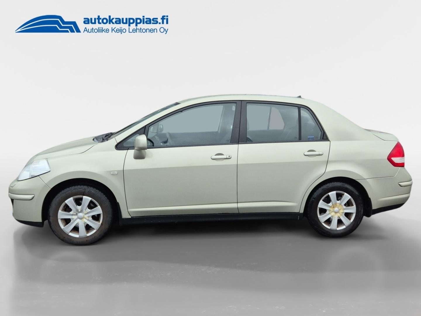 NISSAN Tiida 2