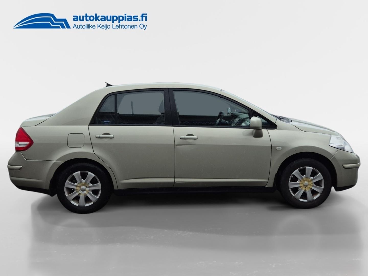 NISSAN Tiida 7