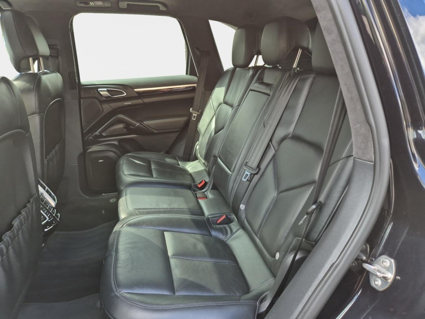 PORSCHE Cayenne 10