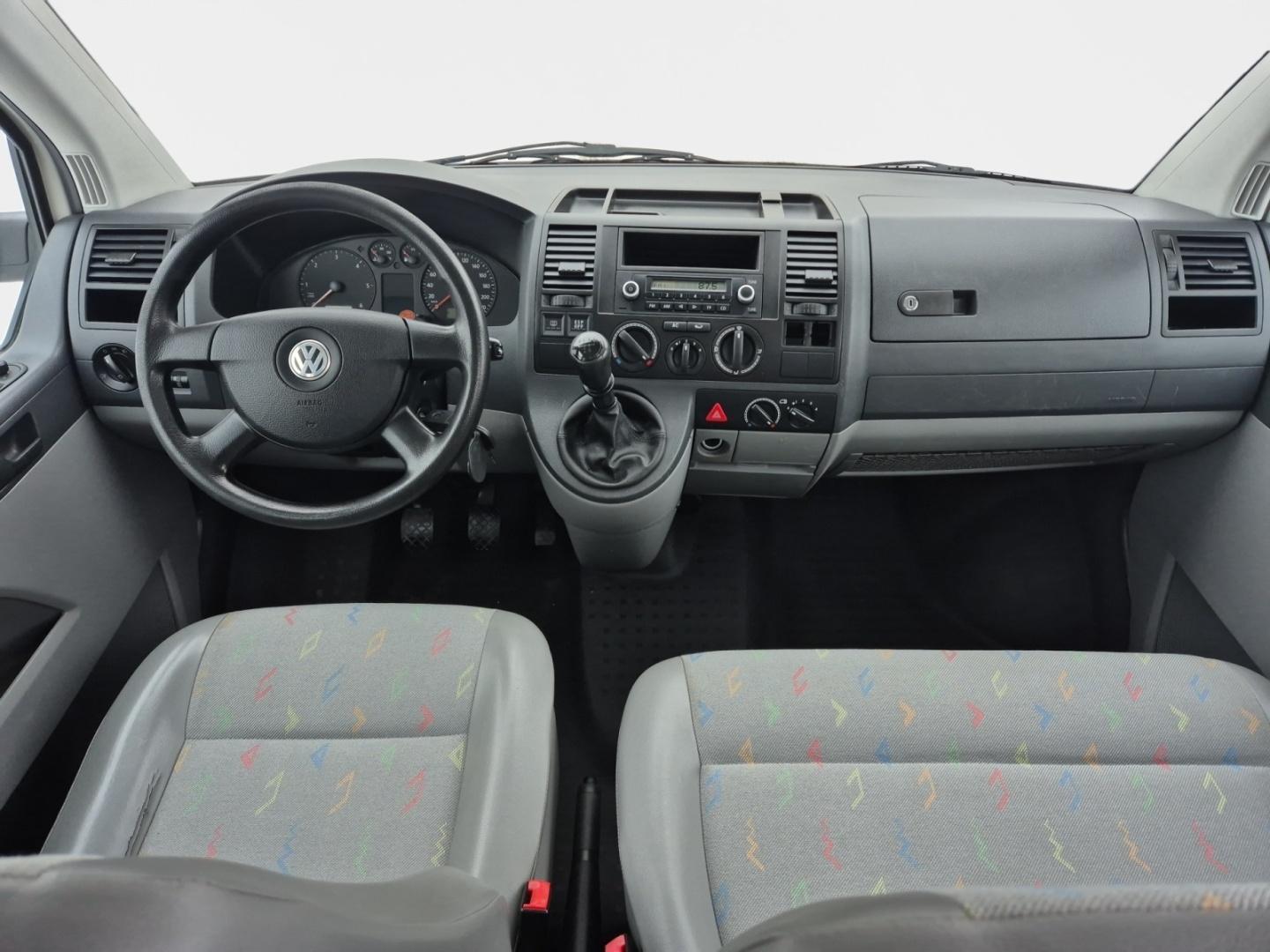 VOLKSWAGEN Caravelle 10