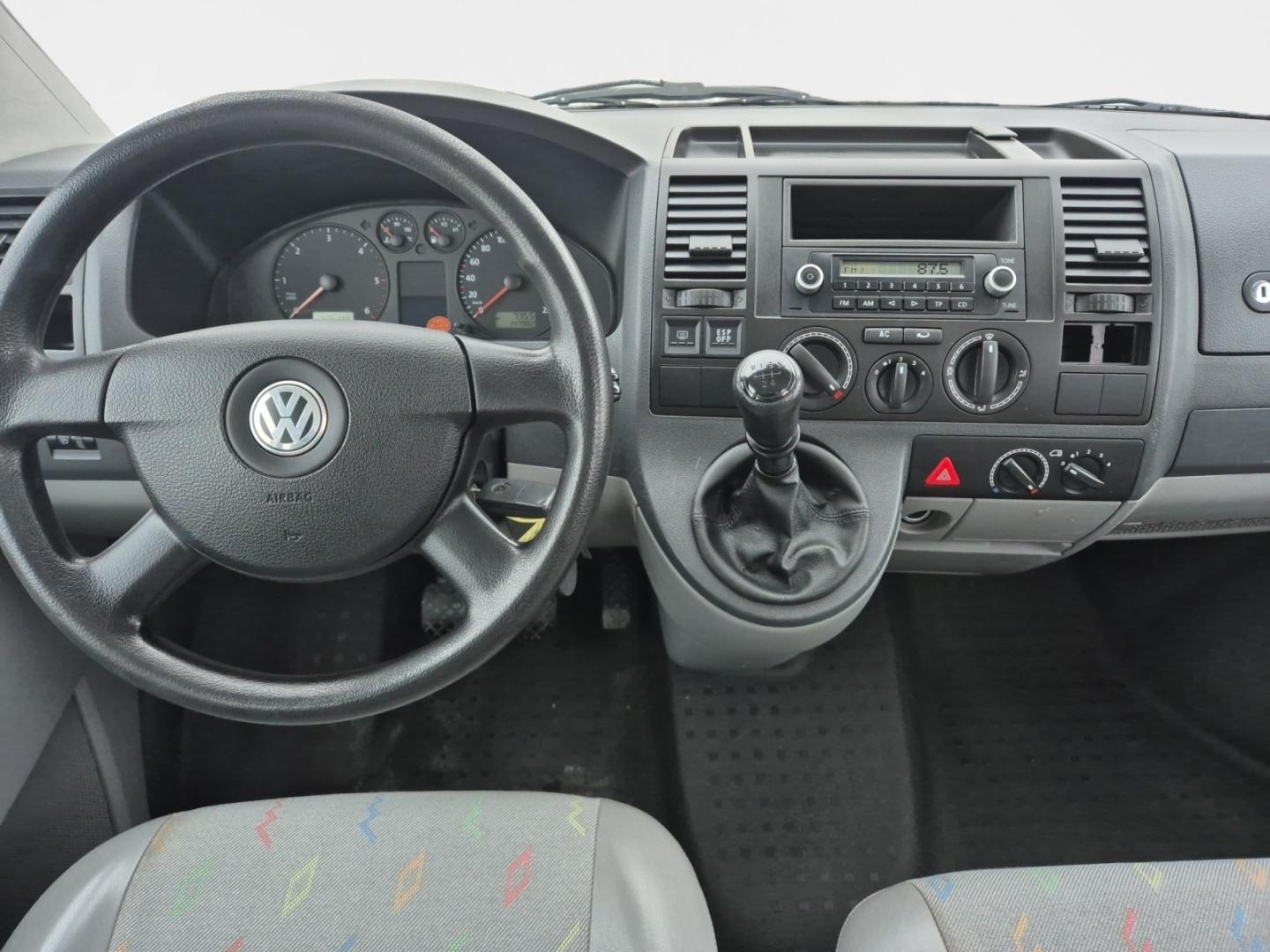 VOLKSWAGEN Caravelle 11
